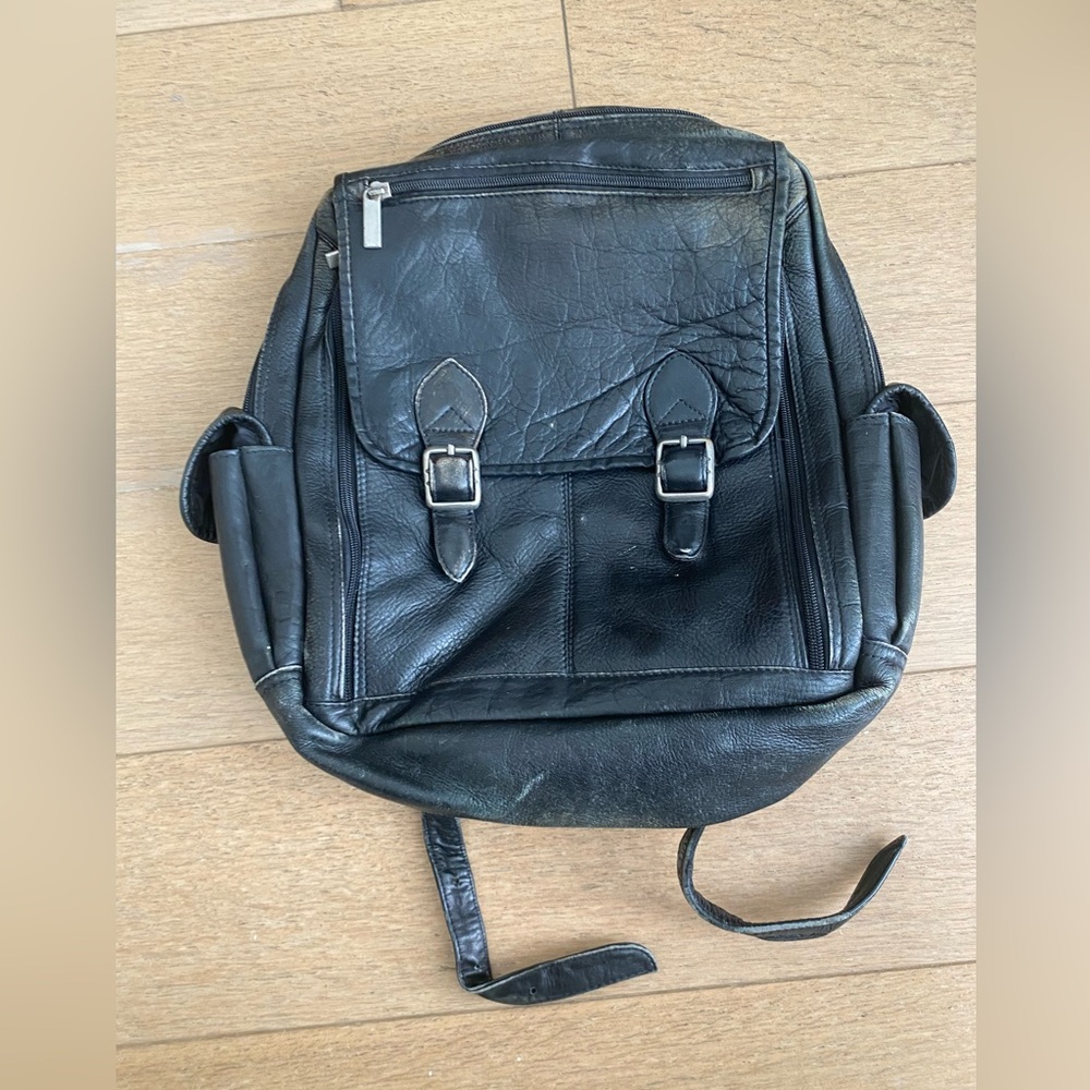 Black vintage real leather backpack